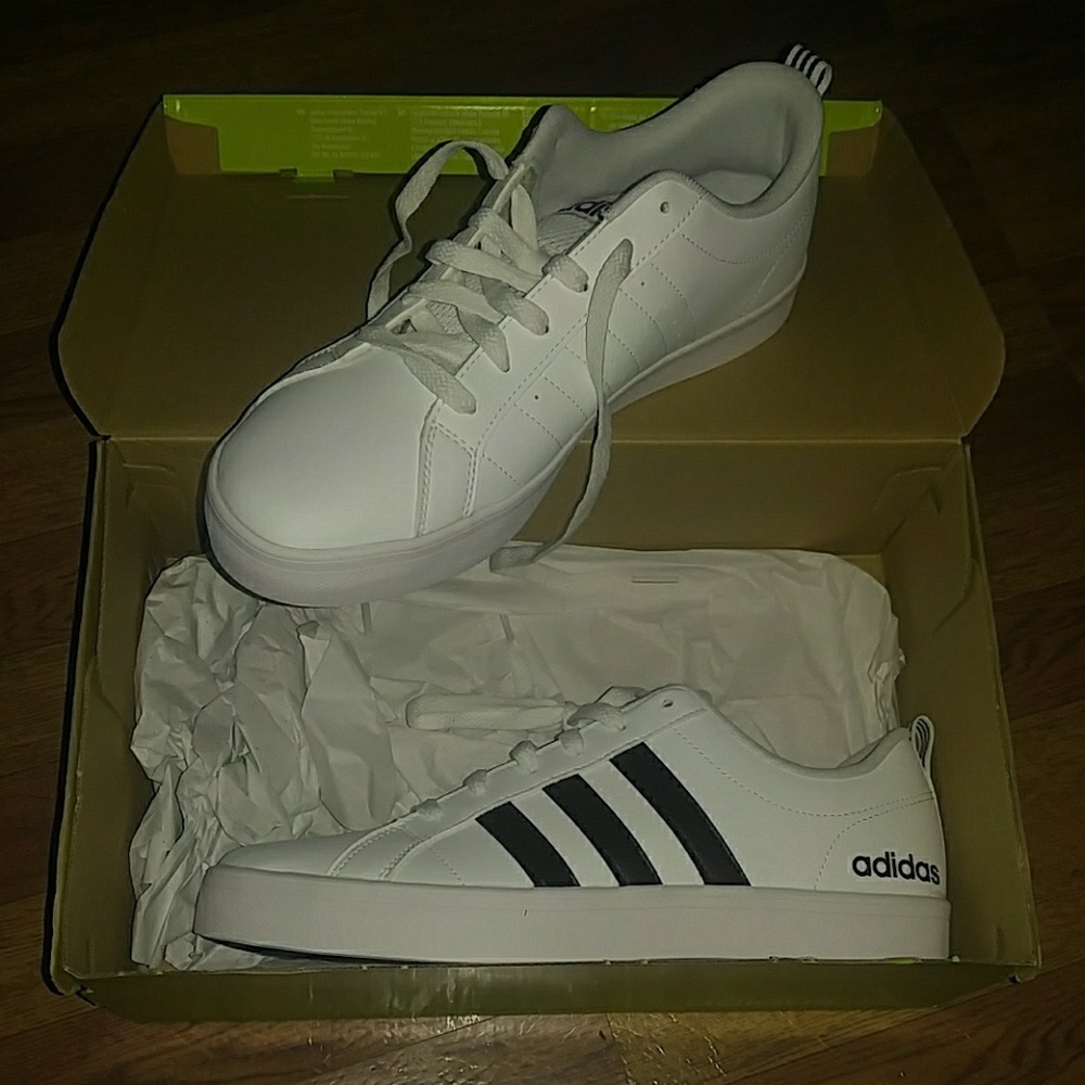 Sneakers - Picture 1 of 1
